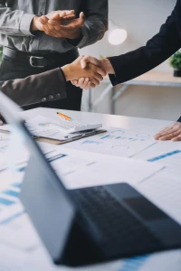 Czy zamontować fotowoltaikę w Poznaniu może każdy?